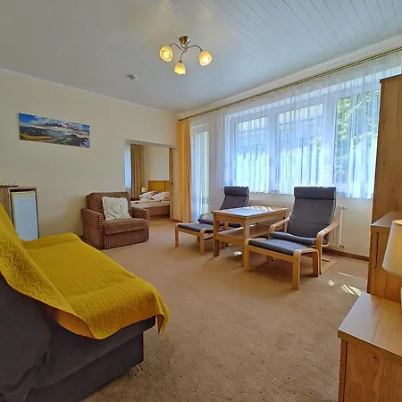 Strzelec לינה וארוחת בוקר קרפאז'